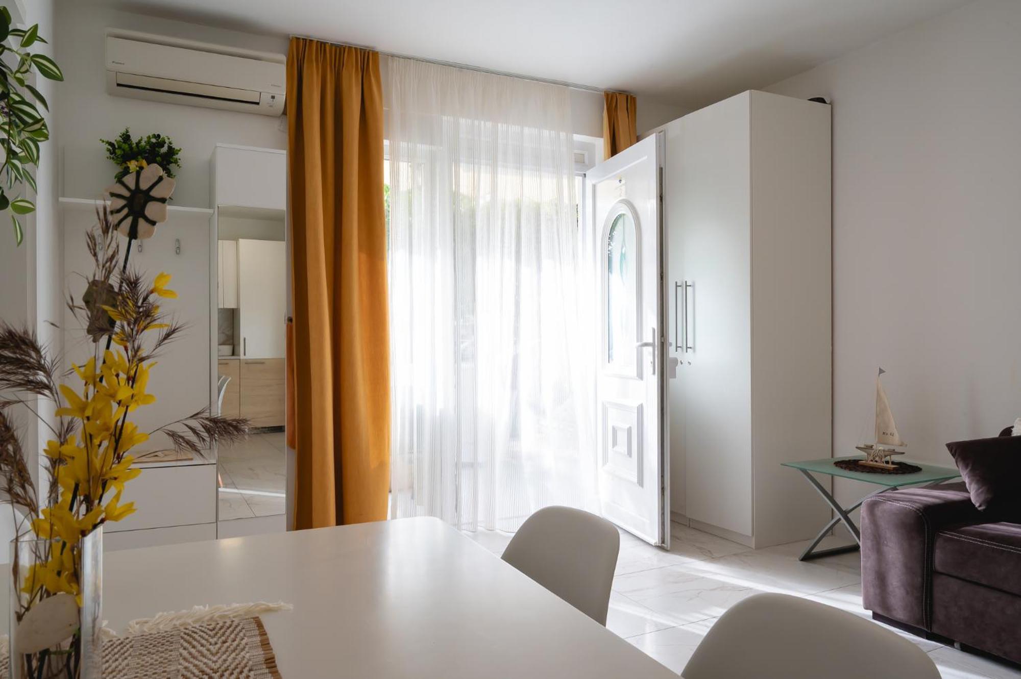 Locus Apartments بيتريتْشاني المظهر الخارجي الصورة