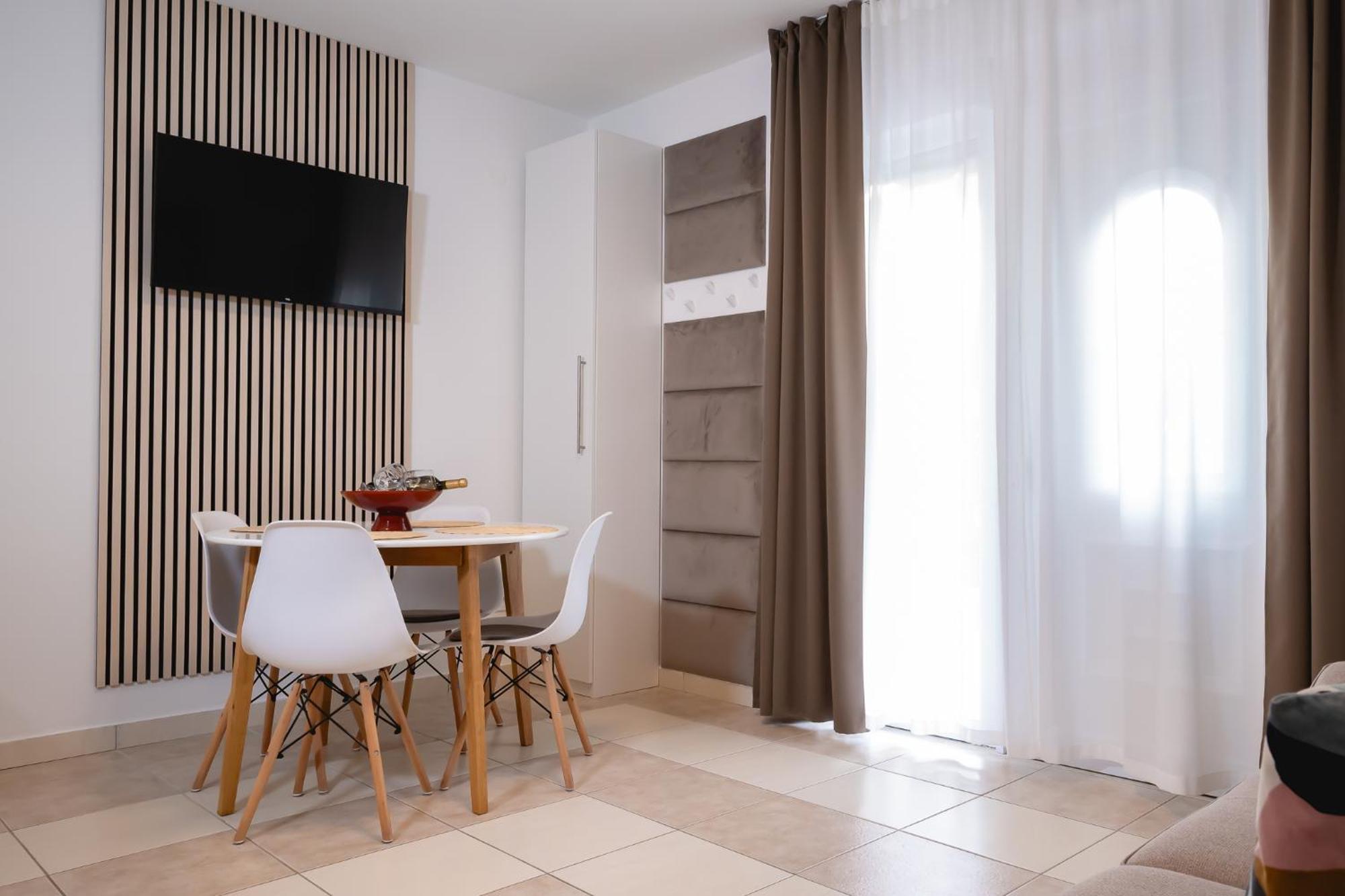 Locus Apartments بيتريتْشاني المظهر الخارجي الصورة